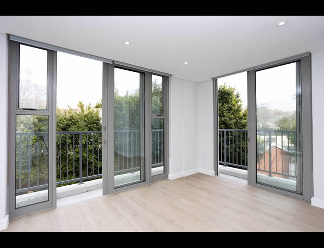 2 BEDROOM APARTMENT FOR SALE IN CLAREMONT UPPER